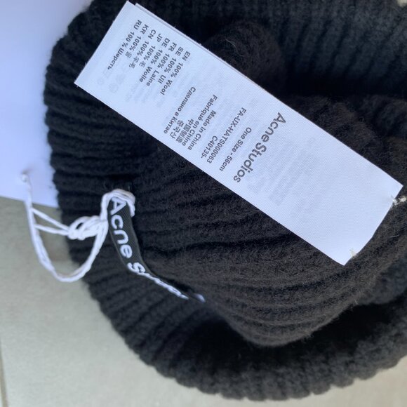 Acne Studios Face Patch Beanie Hat in Orange | THE FLAMEL® Acne Studios Face Patch Knit Beanie
